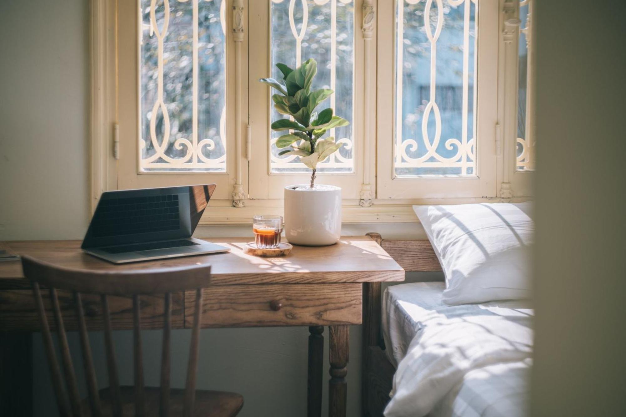 Hanoi's Hidden Gem Escape Balcony-flexible Check In Early-free Pickup Hà Nội