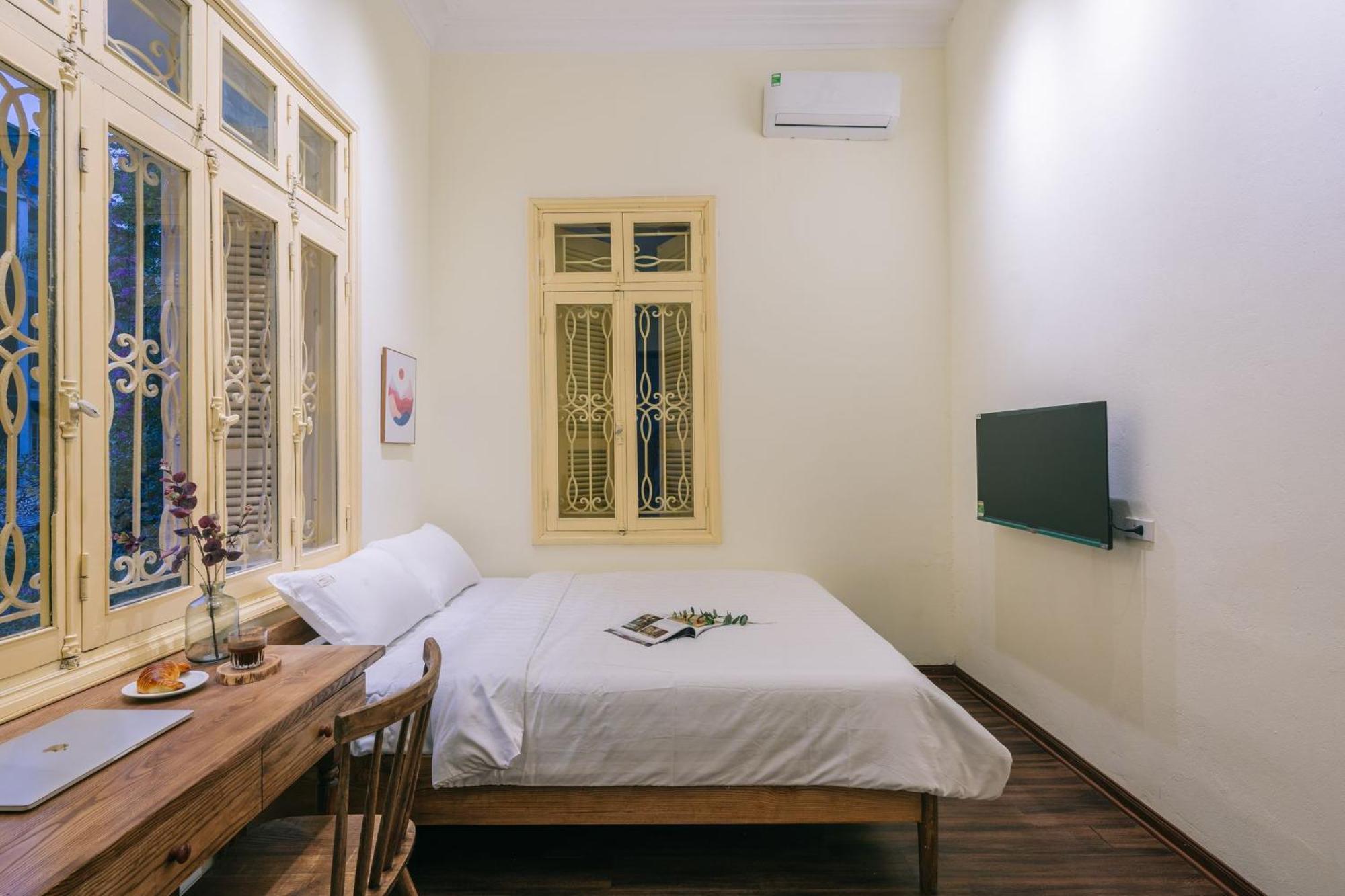 Căn hộ Hanoi's Hidden Gem Escape Balcony-flexible Check In Early-free Pickup Hà Nội