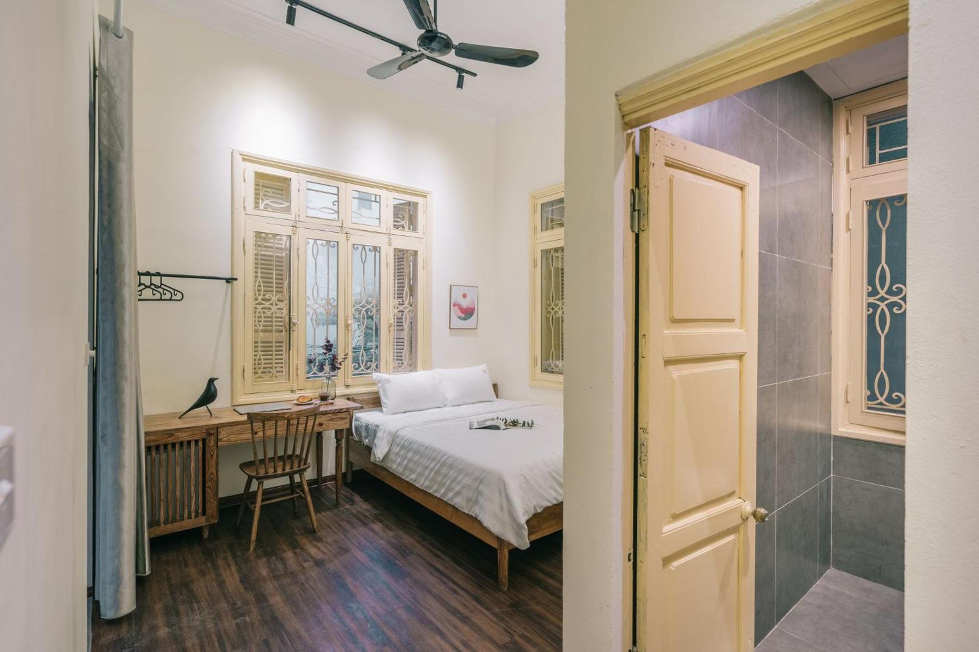 Hanoi's Hidden Gem Escape Balcony-flexible Check In Early-free Pickup