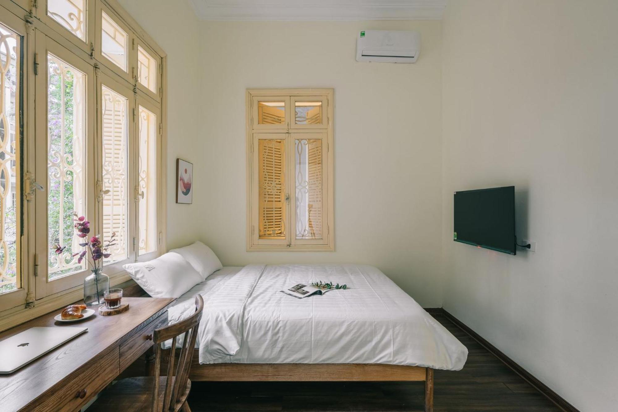 Hanoi's Hidden Gem Escape Balcony-flexible Check In Early-free Pickup Căn hộ