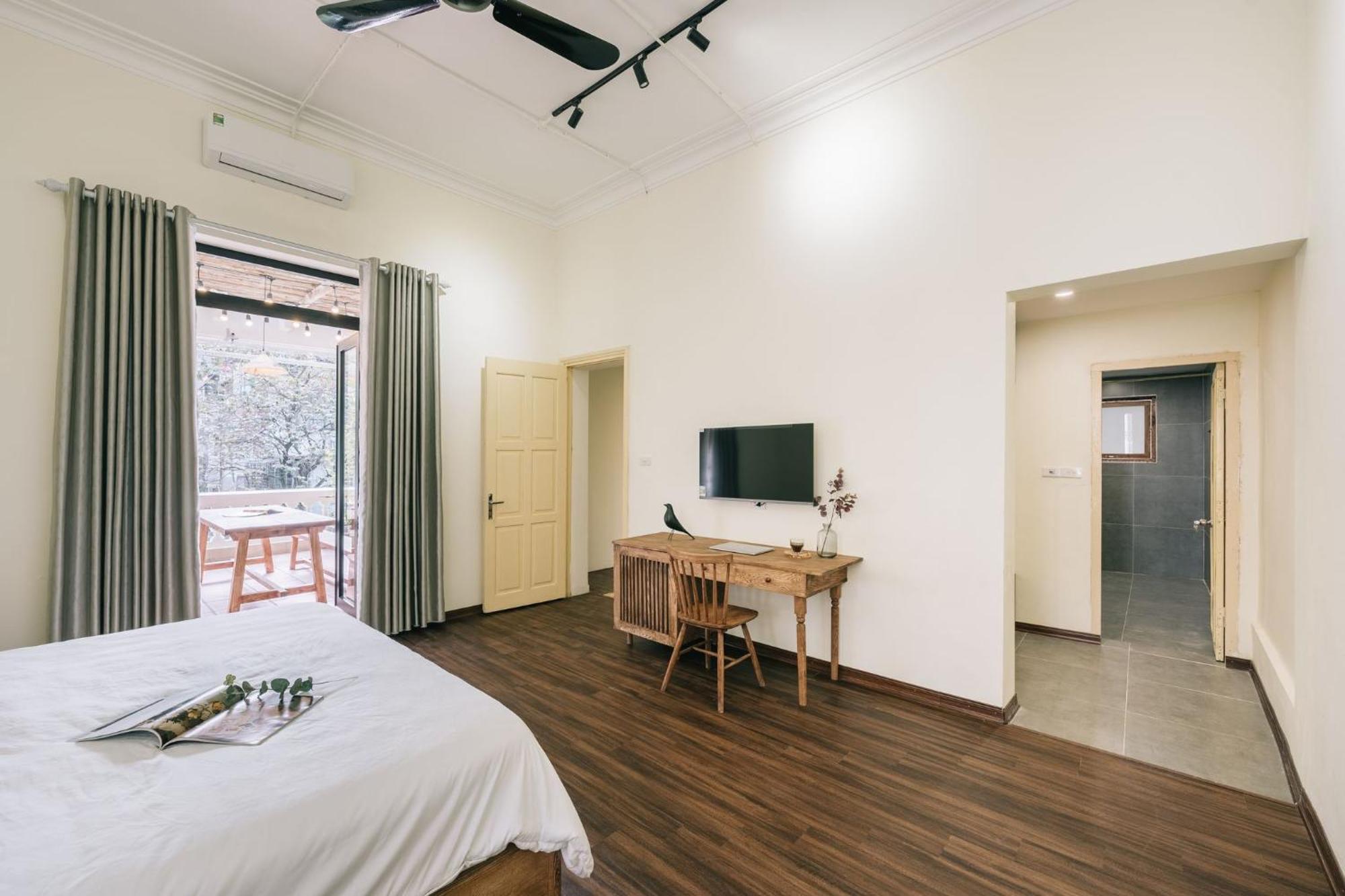 Hanoi's Hidden Gem Escape Balcony-flexible Check In Early-free Pickup