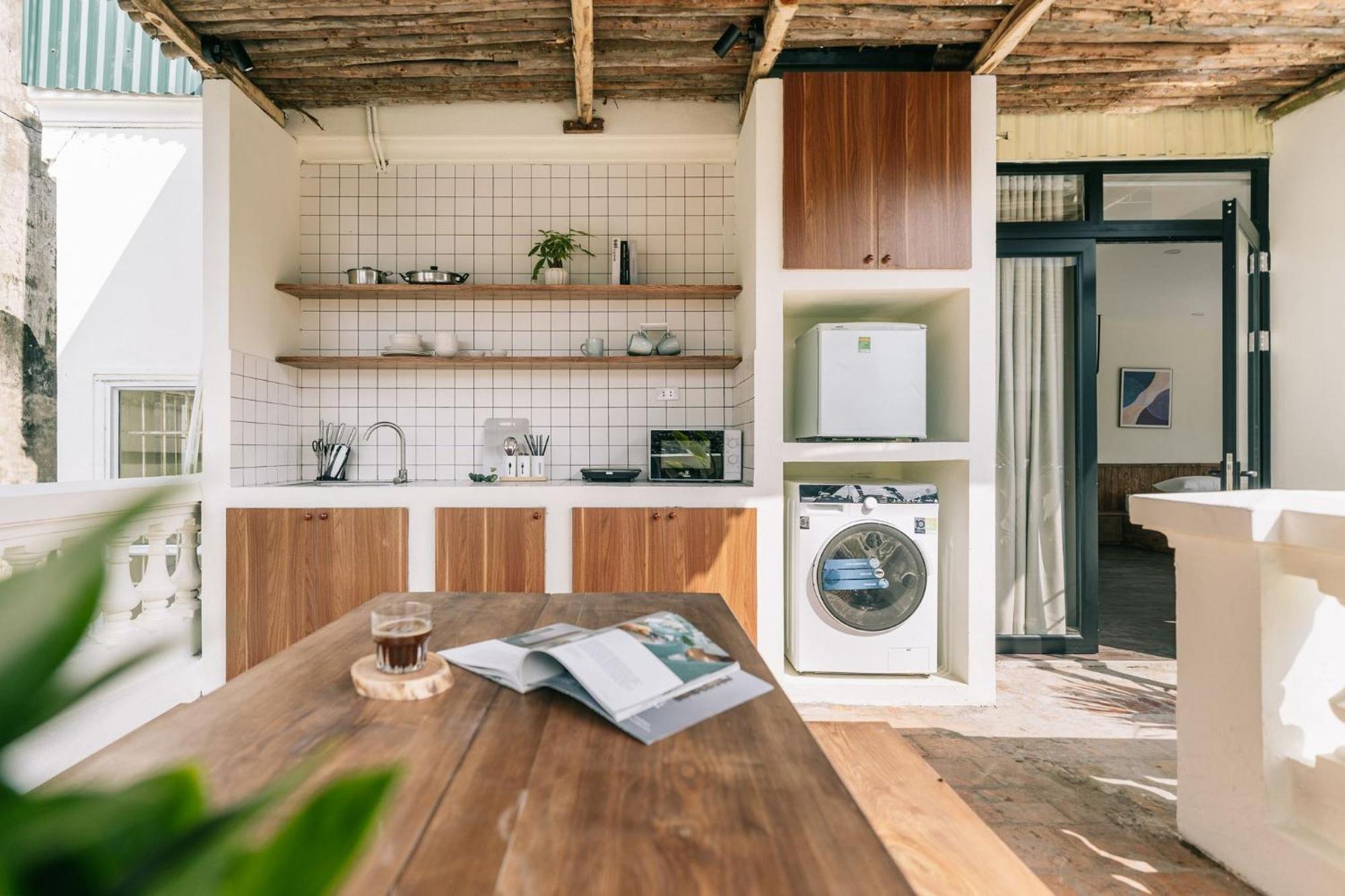 Căn hộ Hanoi's Hidden Gem Escape Balcony-flexible Check In Early-free Pickup Hà Nội