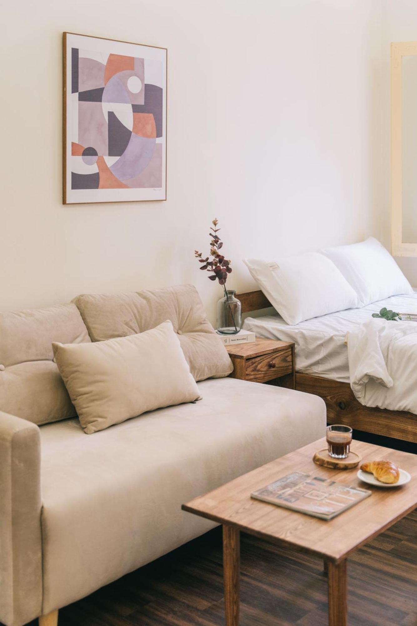 Hanoi's Hidden Gem Escape Balcony-flexible Check In Early-free Pickup *